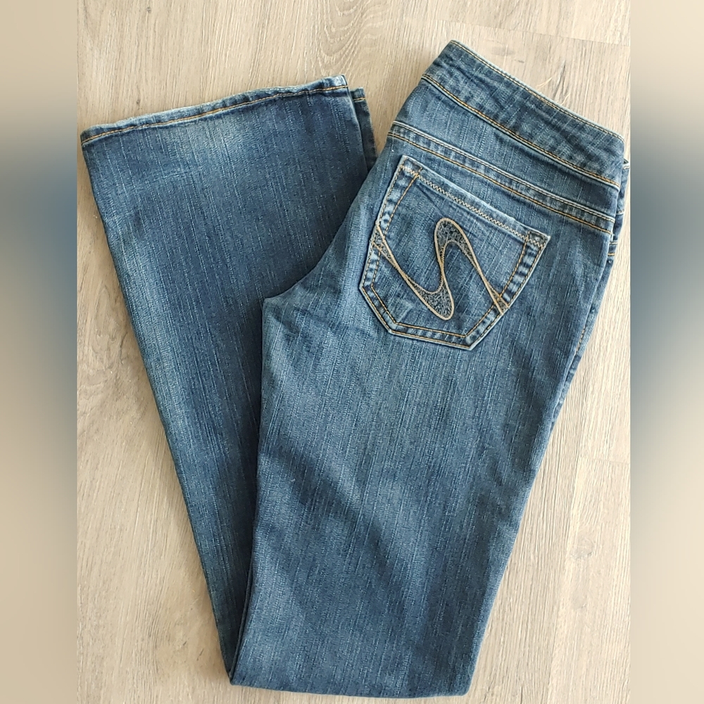 Silver Tuesday Flare Jeans, 26 x 32inseam